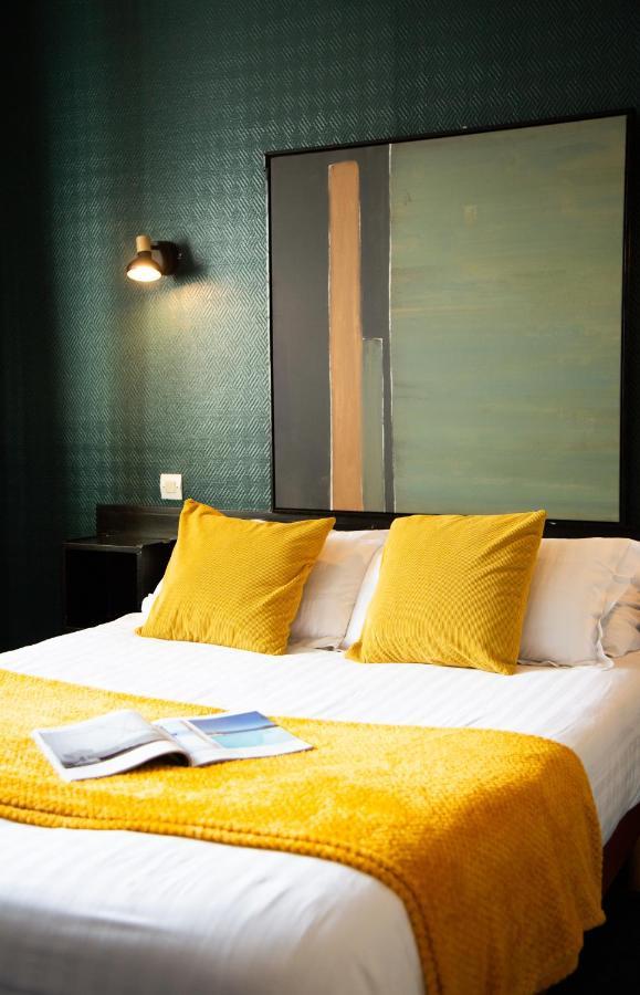 Hotel Des Pins Jullouville-les-Pins Bilik gambar
