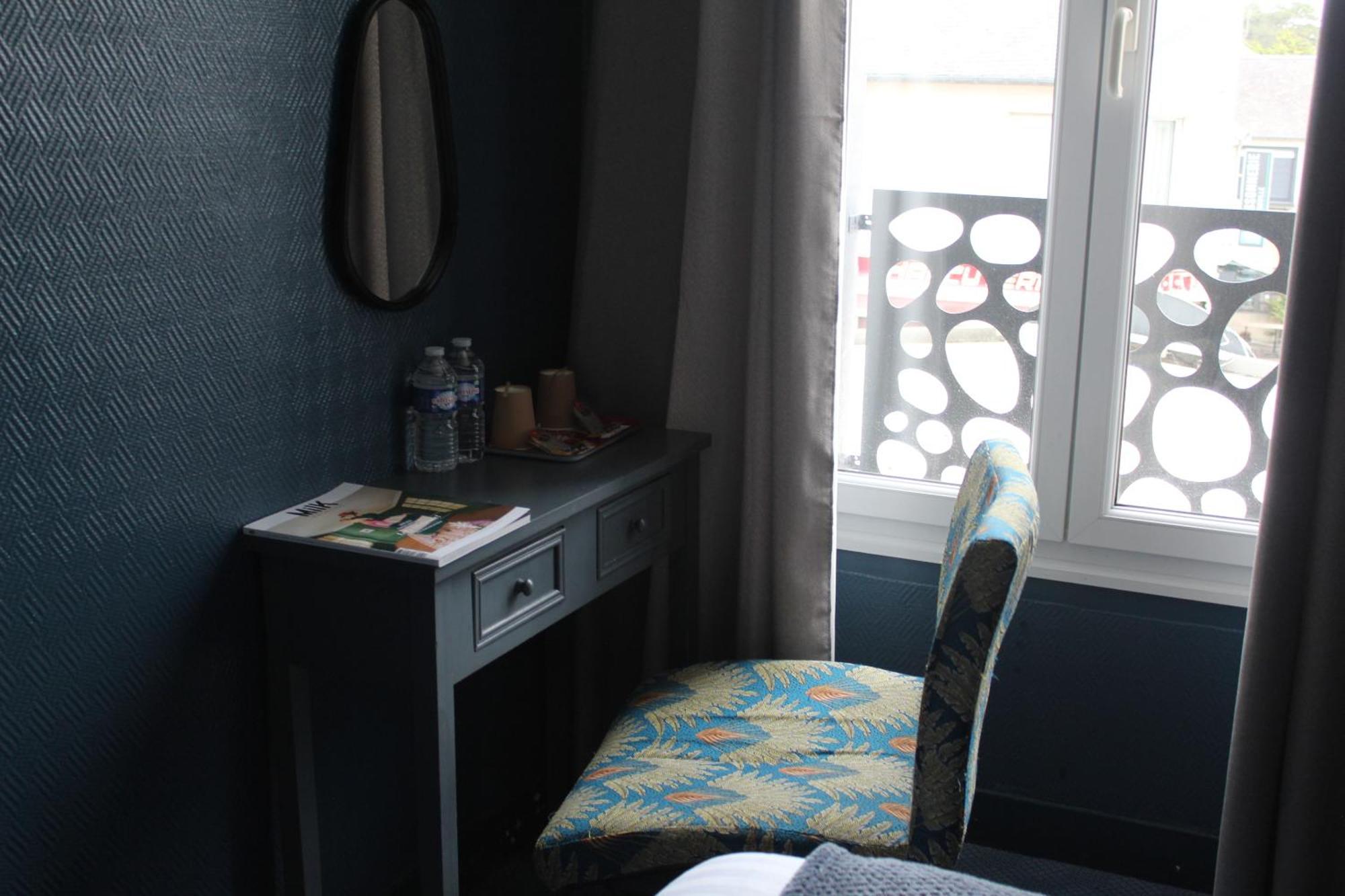 Hotel Des Pins Jullouville-les-Pins Bilik gambar