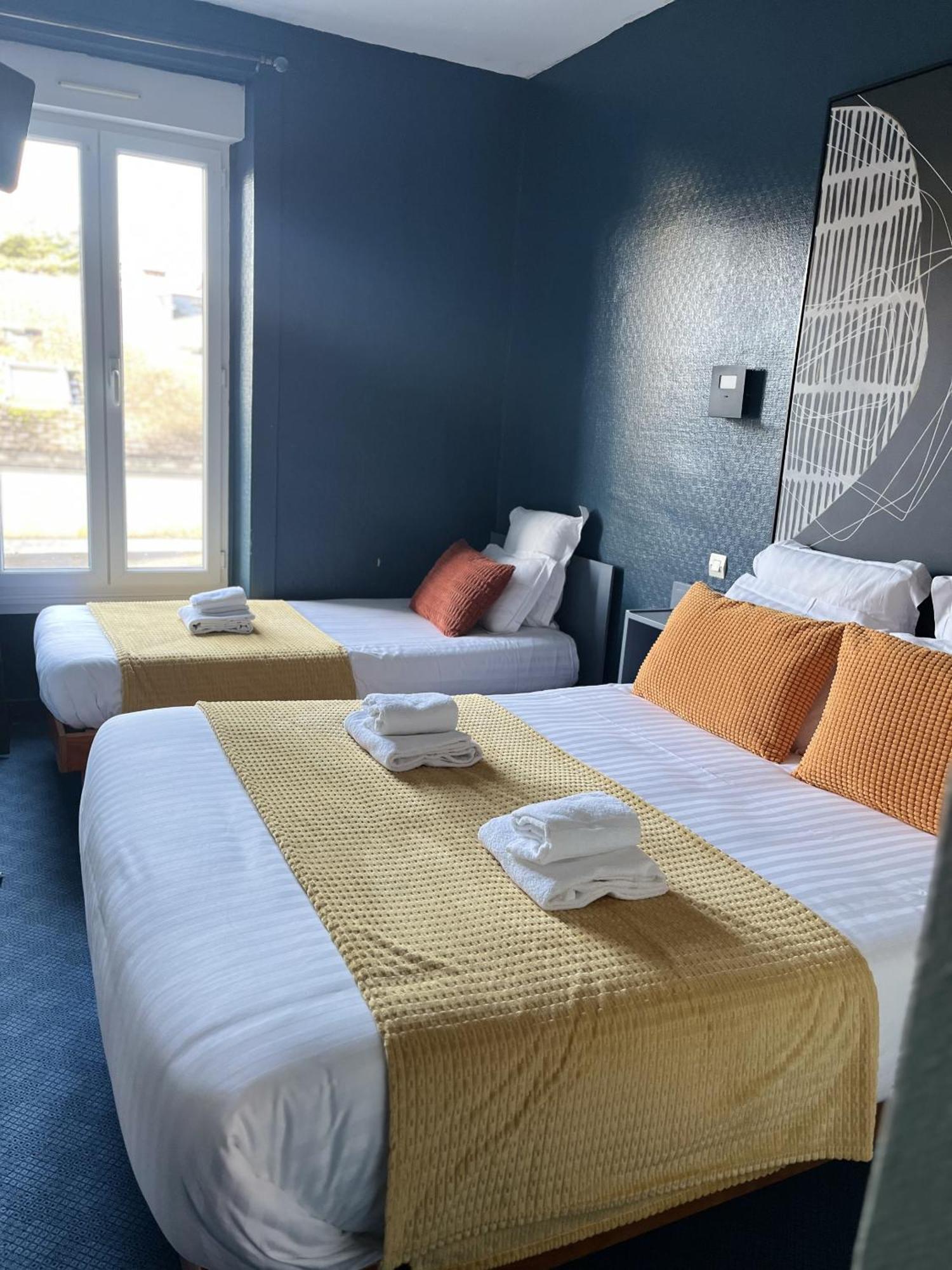 Hotel Des Pins Jullouville-les-Pins Bilik gambar